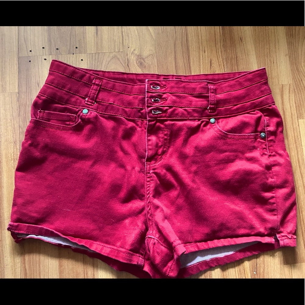 Blue Spice high waisted shorts.